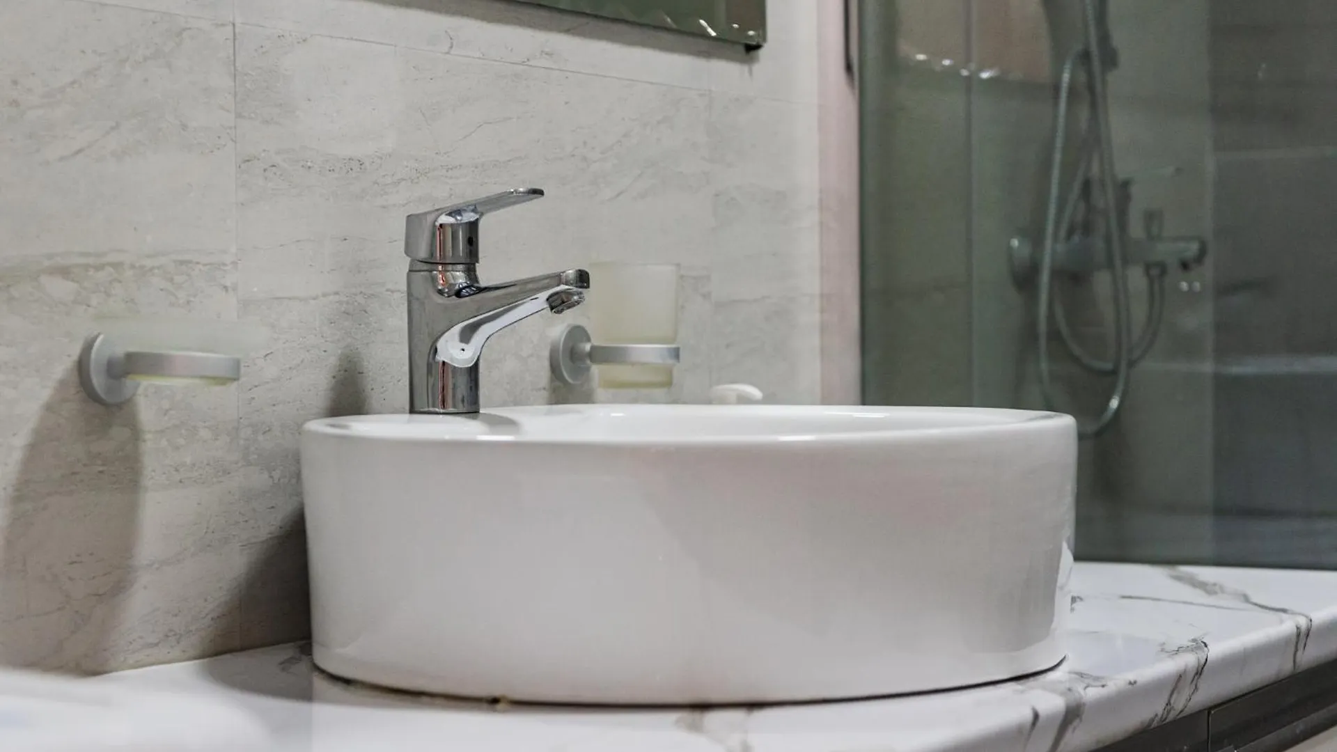 Bright And Spacious Apartment - New Boulevard View Tirana Albania