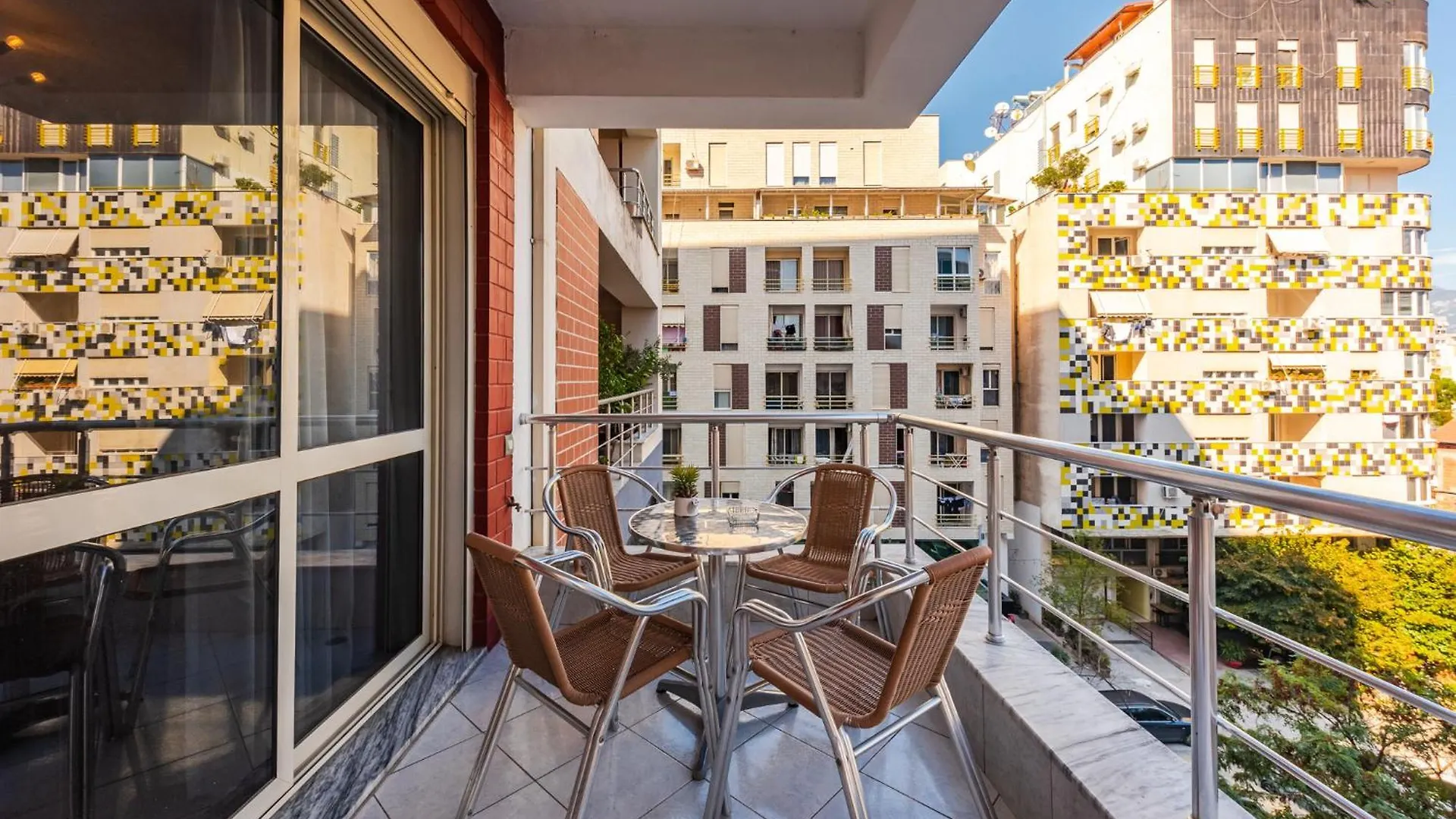 Bright And Spacious Apartment - New Boulevard View Tirana