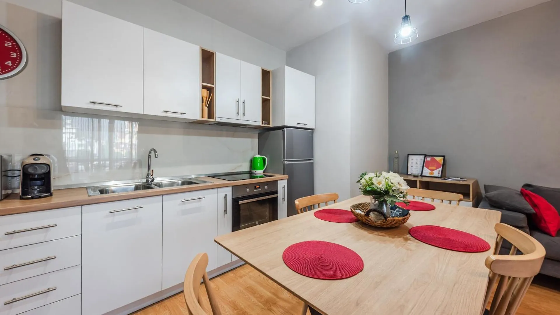 Bright And Spacious Apartment - New Boulevard View Tirana