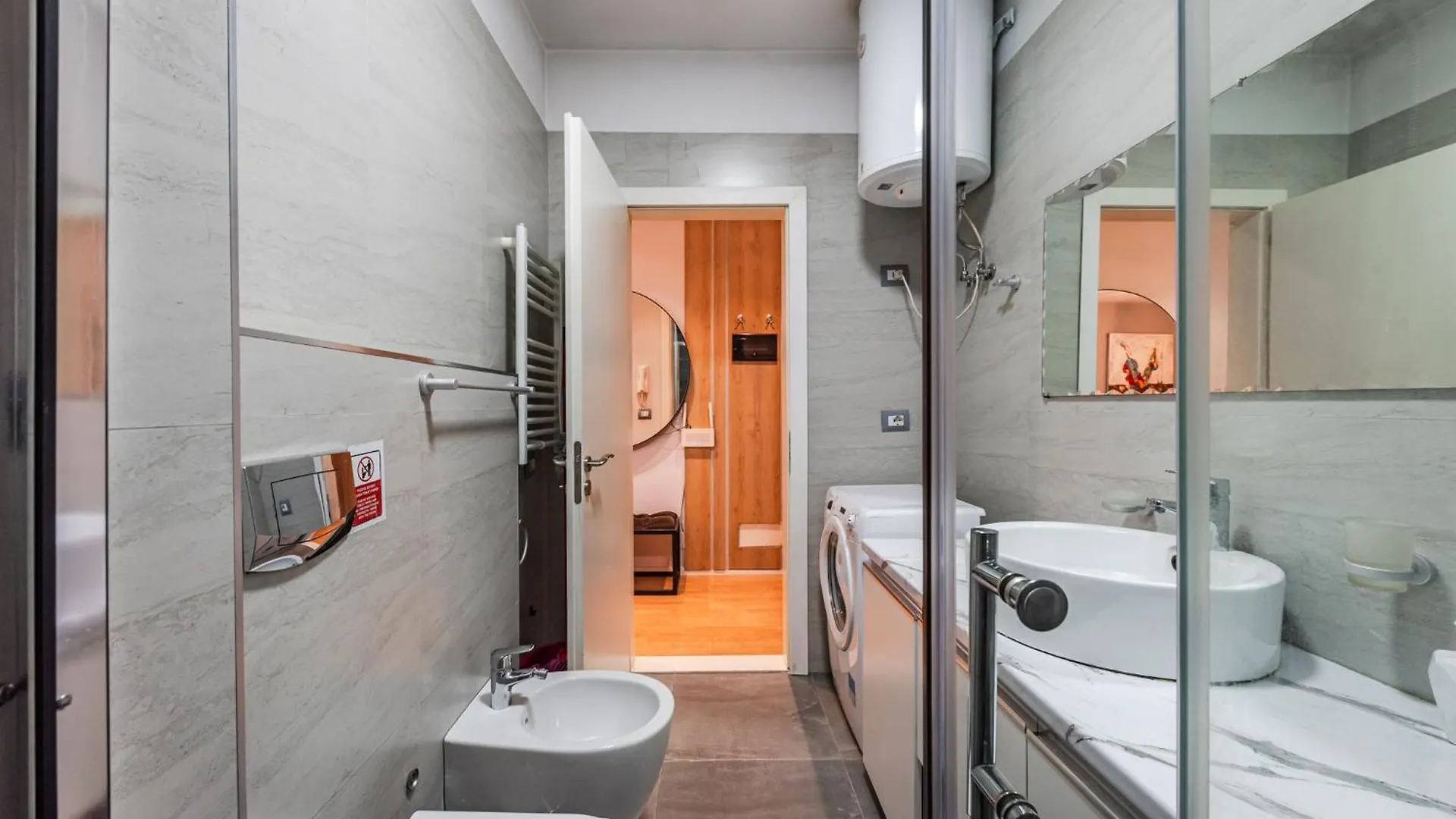 Bright And Spacious Apartment - New Boulevard View Tirana