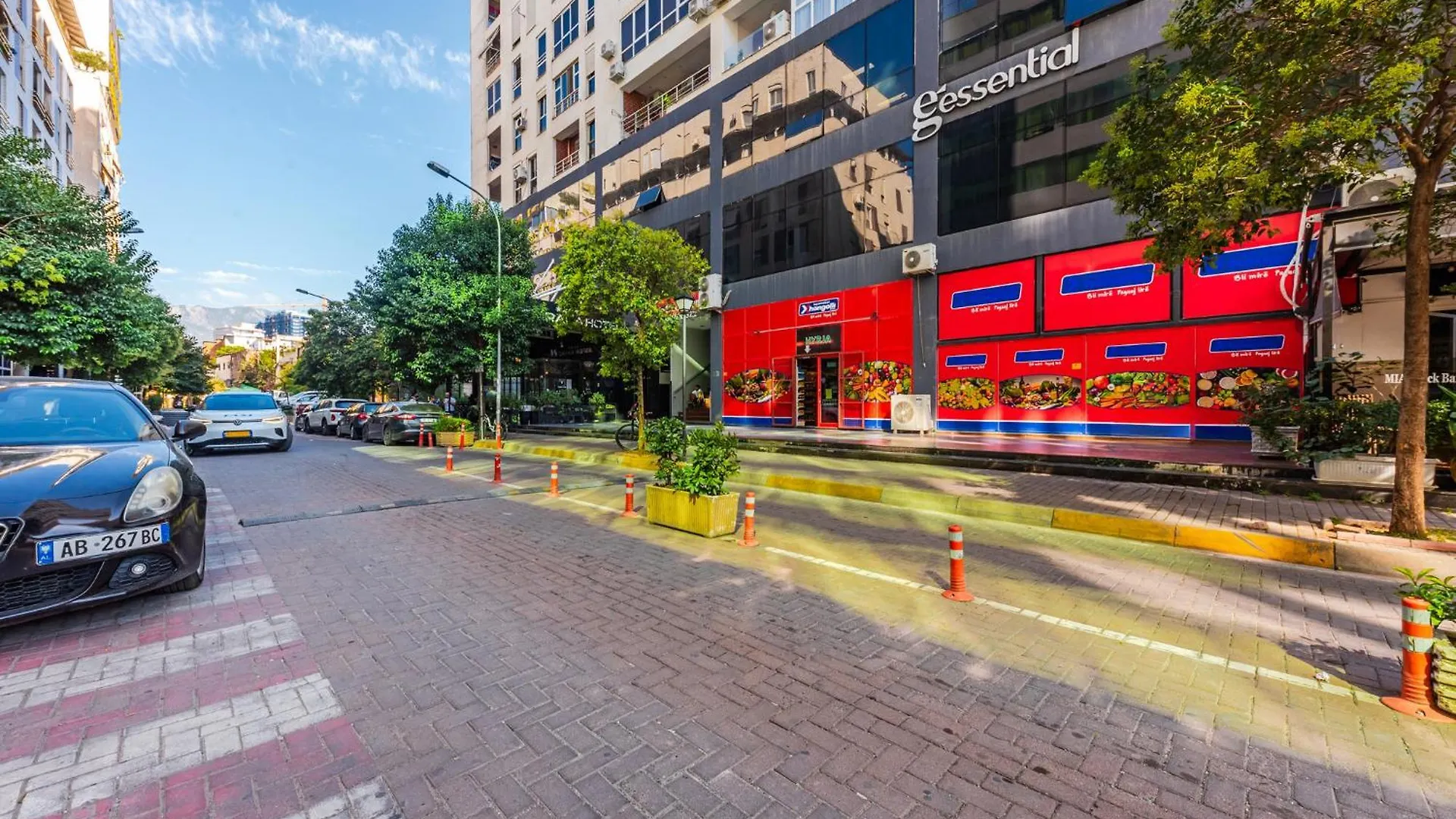 Bright And Spacious Apartment - New Boulevard View Tirana